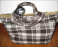 通州市旺马箱包 专业供应优质女式拎包及产品图片展示